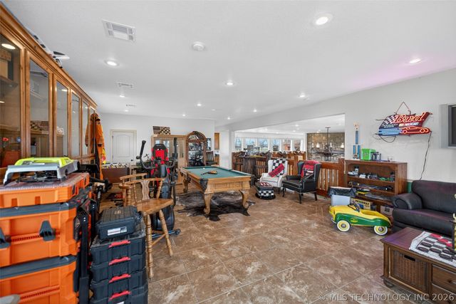 3284 Old Hwy 20 E, Pryor, OK 74361