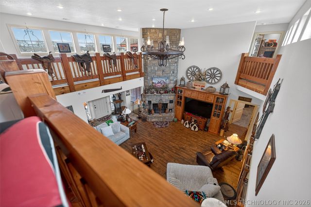 3284 Old Hwy 20 E, Pryor, OK 74361