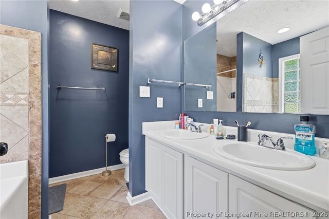 514 Northwoods Drive, Raeford, NC 28376