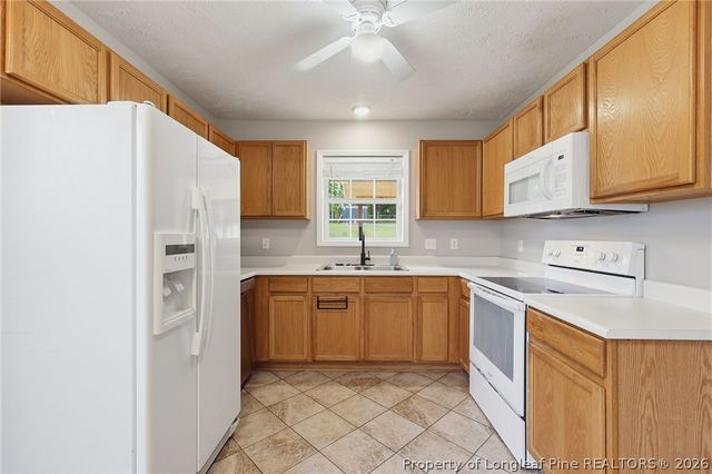 514 Northwoods Drive, Raeford, NC 28376
