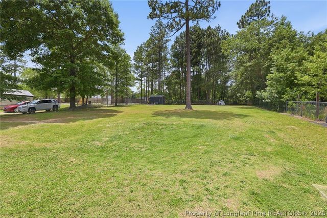 514 Northwoods Drive, Raeford, NC 28376