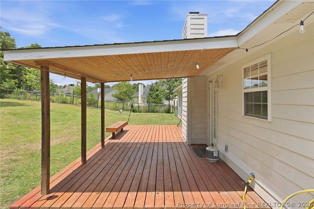 514 Northwoods Drive, Raeford, NC 28376