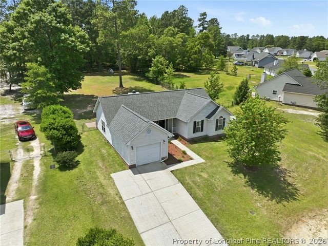 514 Northwoods Drive, Raeford, NC 28376