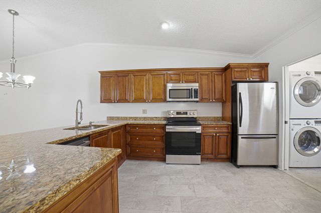 6070 SUNNY MANOR Court, Delray Beach, FL 33484