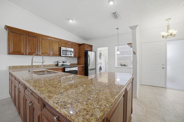 6070 SUNNY MANOR Court, Delray Beach, FL 33484