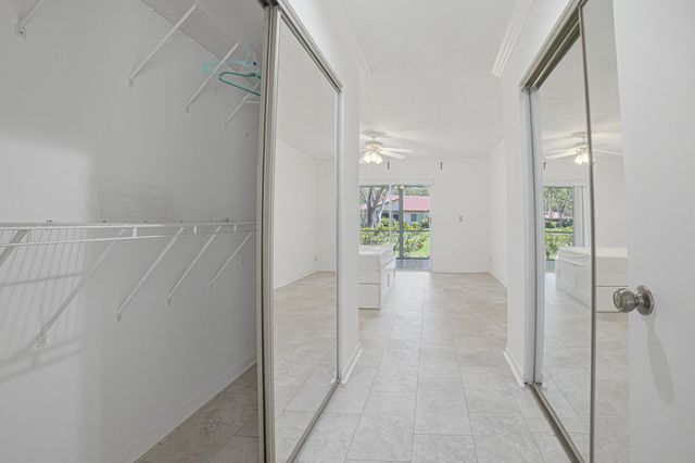 6070 SUNNY MANOR Court, Delray Beach, FL 33484