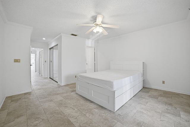 6070 SUNNY MANOR Court, Delray Beach, FL 33484