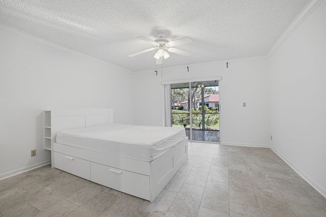 6070 SUNNY MANOR Court, Delray Beach, FL 33484