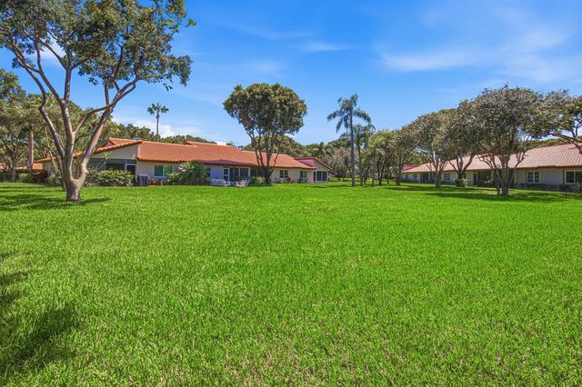 6070 SUNNY MANOR Court, Delray Beach, FL 33484