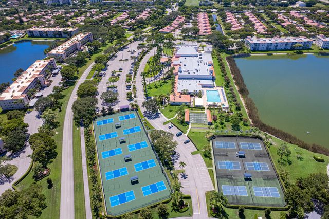 6070 SUNNY MANOR Court, Delray Beach, FL 33484