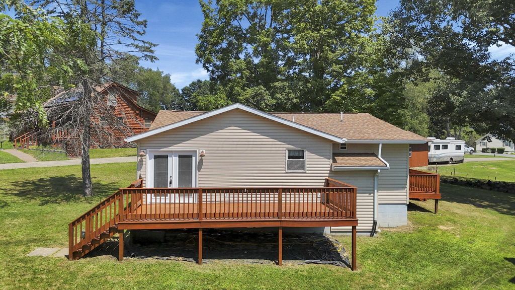 1176 Apple Valley Drive, Howard, OH 43028