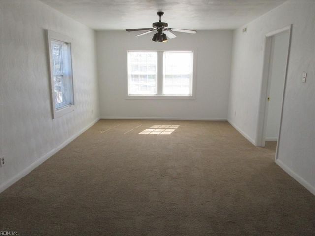 2538 W Pembroke AVE, Hampton, VA 23661