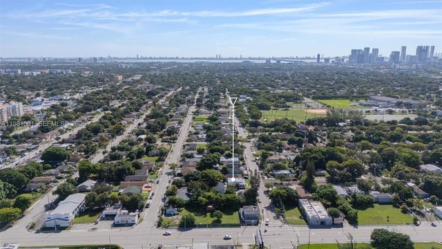 1601 NW 50th St, Miami, FL 33142