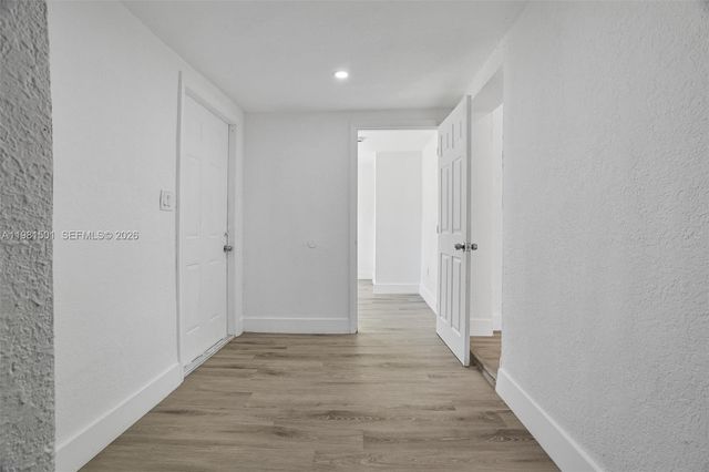 1601 NW 50th St, Miami, FL 33142