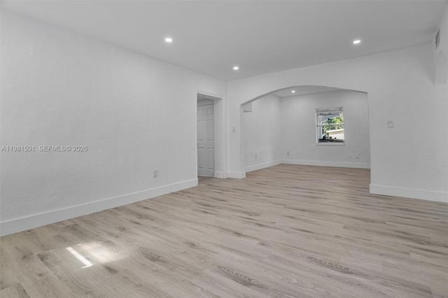 1601 NW 50th St, Miami, FL 33142