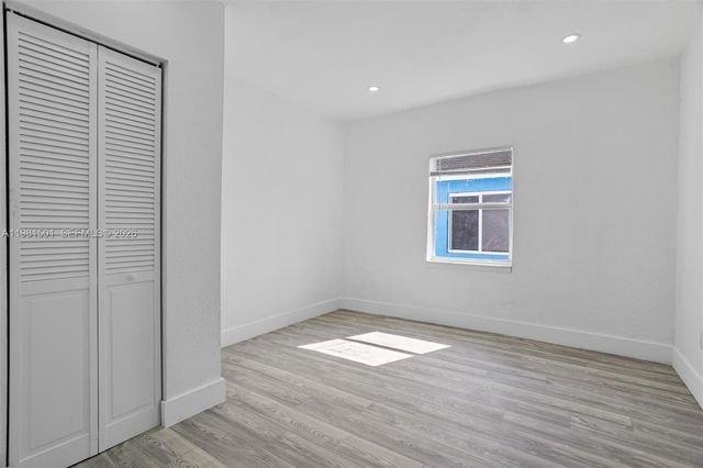 1601 NW 50th St, Miami, FL 33142