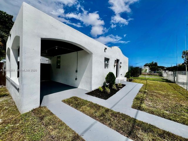 1601 NW 50th St, Miami, FL 33142