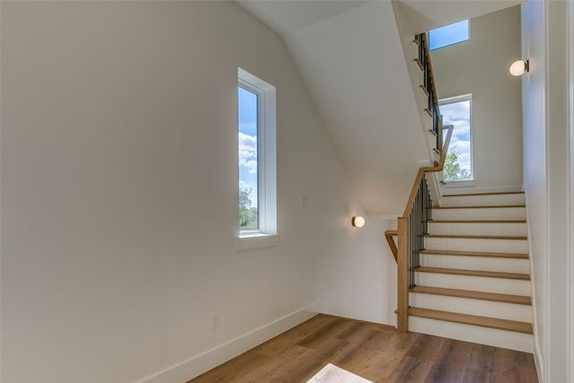 400 N Denver Street, Dallas, TX 75203