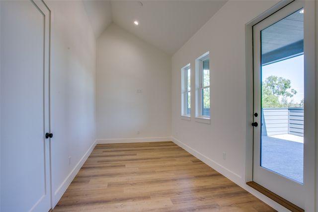 400 N Denver Street, Dallas, TX 75203