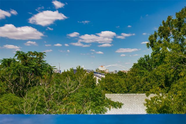 400 N Denver Street, Dallas, TX 75203