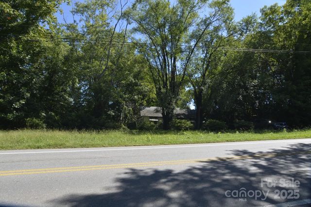 68 S Bear Creek Road, Asheville, NC 28806