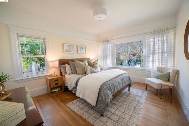 5264 Locksley Ave, Oakland, CA 94618