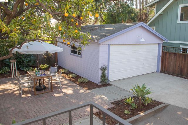 5264 Locksley Ave, Oakland, CA 94618