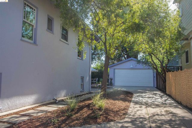 5264 Locksley Ave, Oakland, CA 94618