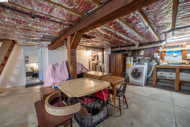 5264 Locksley Ave, Oakland, CA 94618