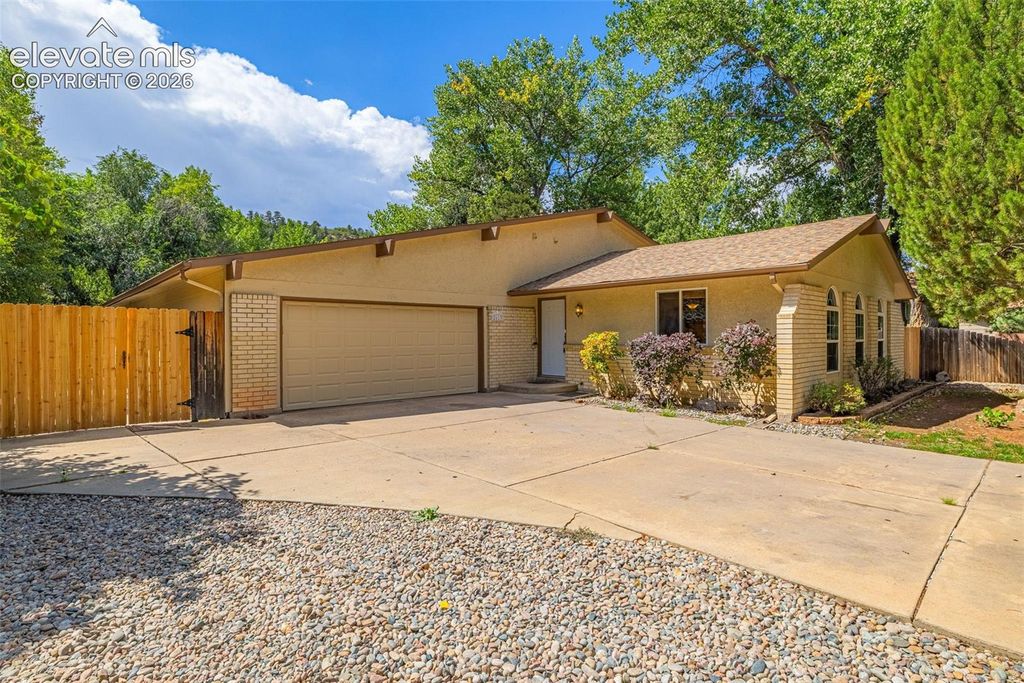 2613 Flintridge Drive, Colorado Springs, CO 80918 — photo 3
