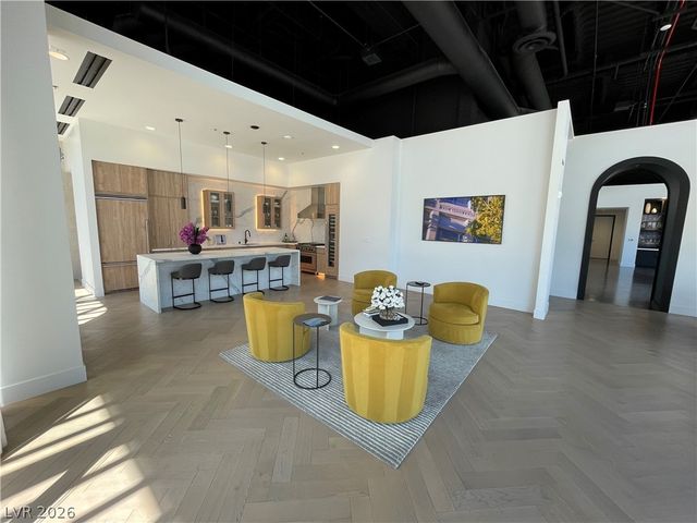 700 West Carson Avenue 3103, Las Vegas, NV 89106