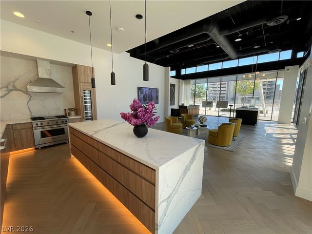 700 West Carson Avenue 3103, Las Vegas, NV 89106