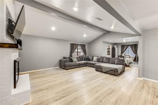 8510 Collingsdale Road, La Porte, TX 77571