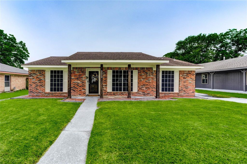 8510 Collingsdale Road, La Porte, TX 77571