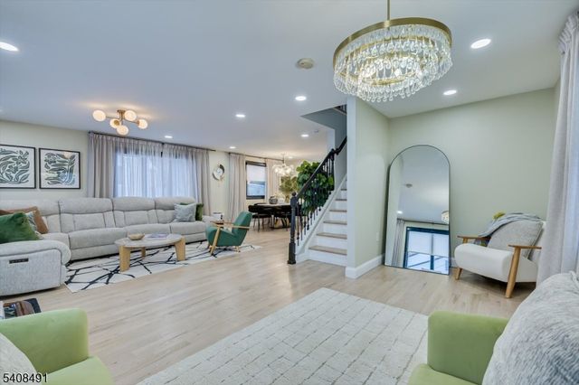 162 Brower Ave, Edison Twp., NJ 08837