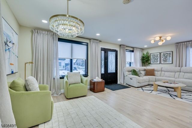 162 Brower Ave, Edison Twp., NJ 08837