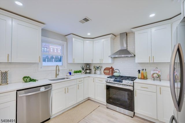 162 Brower Ave, Edison Twp., NJ 08837