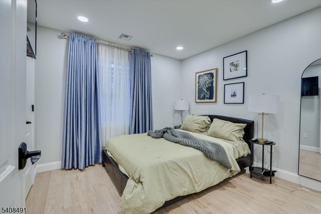 162 Brower Ave, Edison Twp., NJ 08837