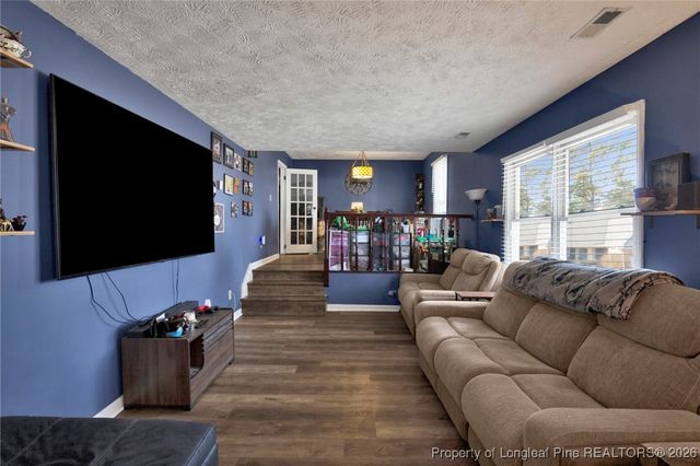 6874 Pin Oak Lane, Fayetteville, NC 28314