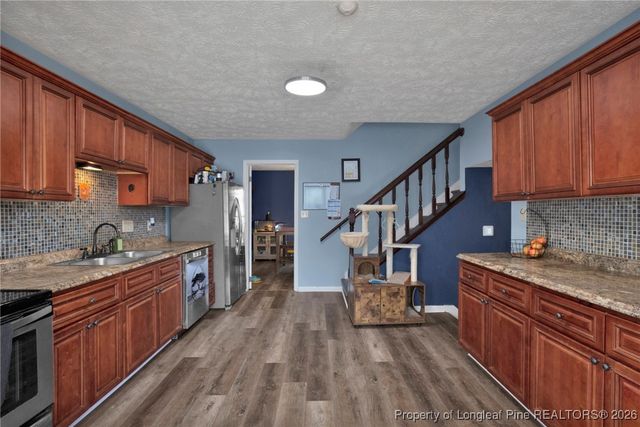 6874 Pin Oak Lane, Fayetteville, NC 28314