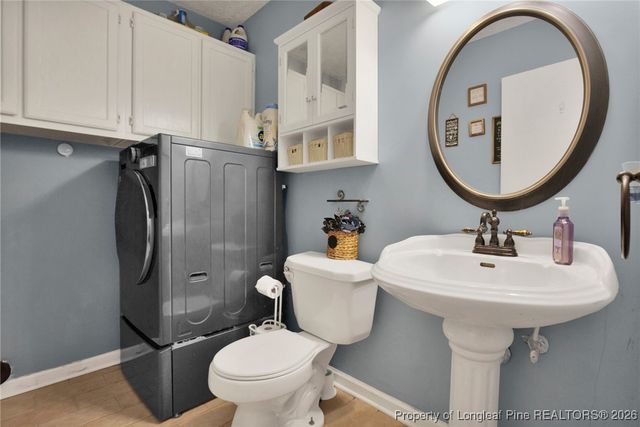 6874 Pin Oak Lane, Fayetteville, NC 28314