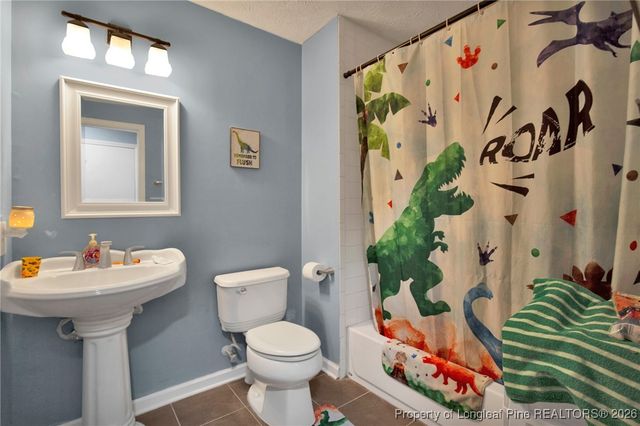 6874 Pin Oak Lane, Fayetteville, NC 28314