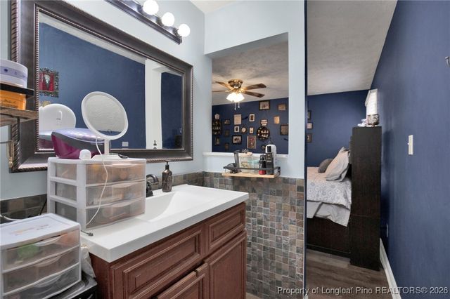 6874 Pin Oak Lane, Fayetteville, NC 28314