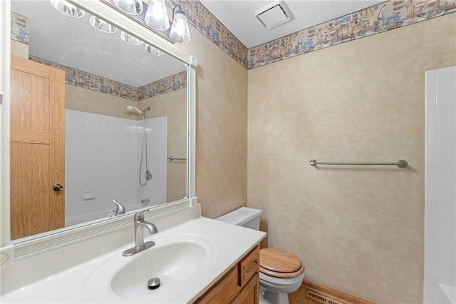 227 109th Street, Kansas City, MO 64155