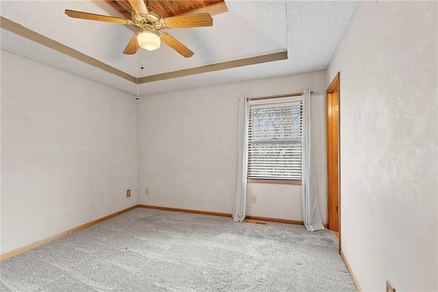 227 109th Street, Kansas City, MO 64155