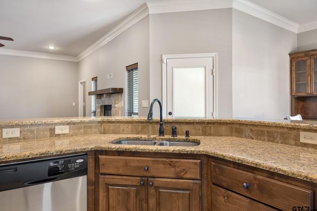 11171 WATER OAK DR, Flint, TX 75762