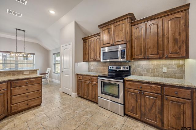 11171 WATER OAK DR, Flint, TX 75762
