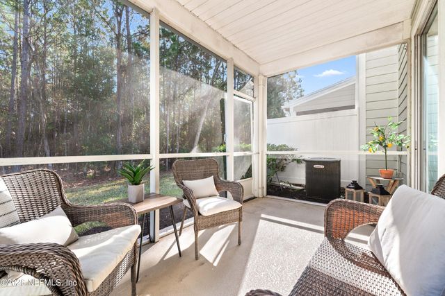 3897 LIONHEART Drive, Jacksonville, FL 32216