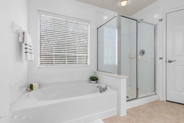 3897 LIONHEART Drive, Jacksonville, FL 32216