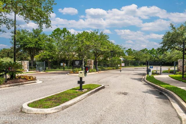 3897 LIONHEART Drive, Jacksonville, FL 32216